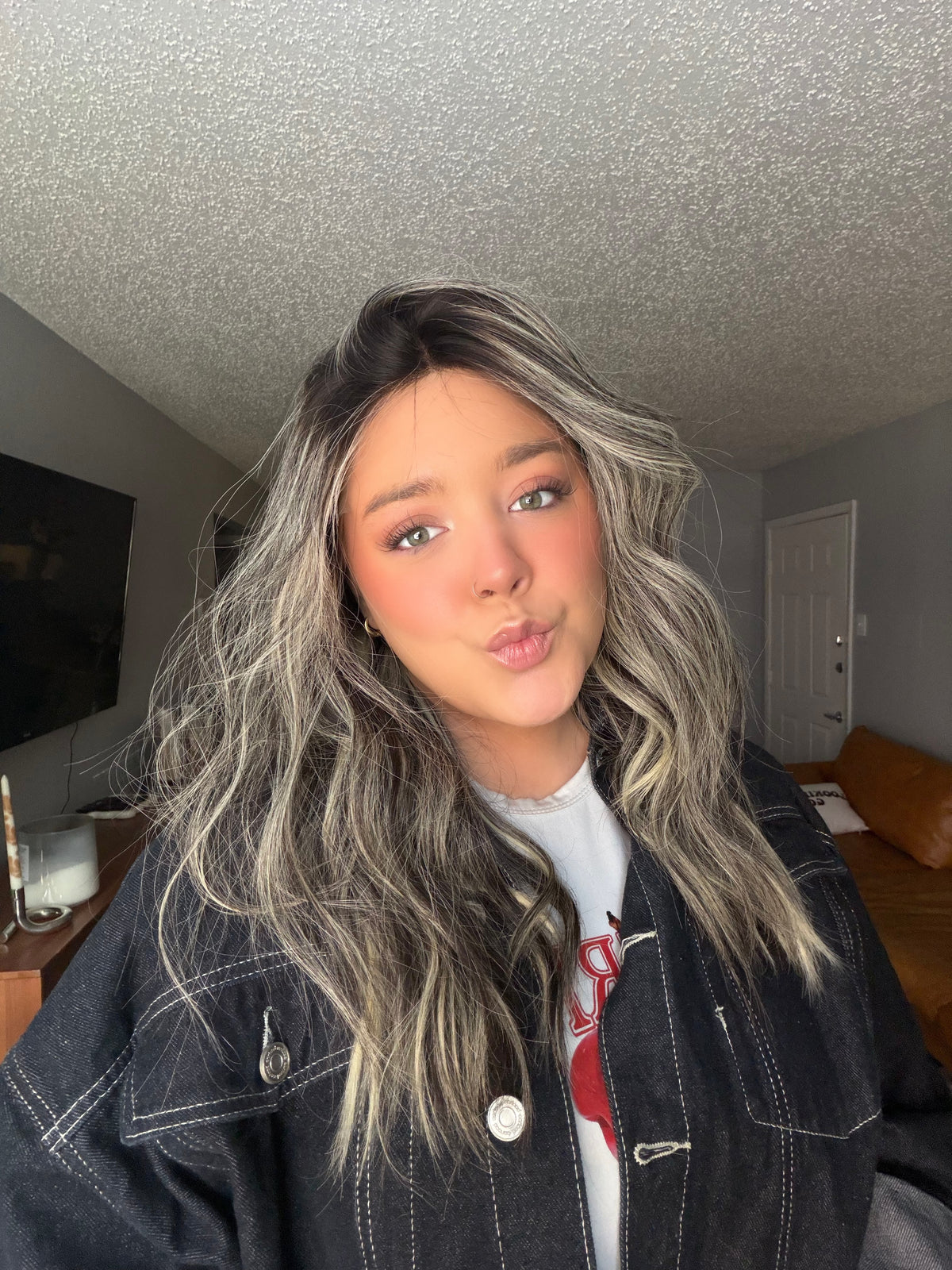 ava flow lace top wig m